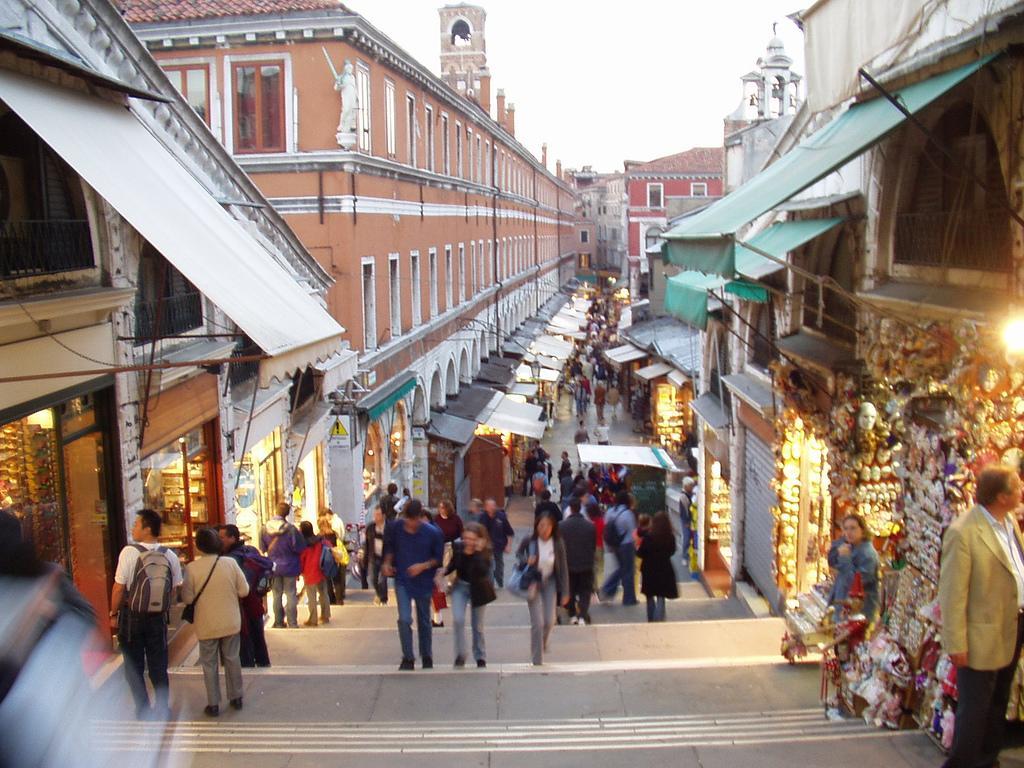 Ca' Laura - Murano Centro - 10 Min From Venice Buitenkant foto